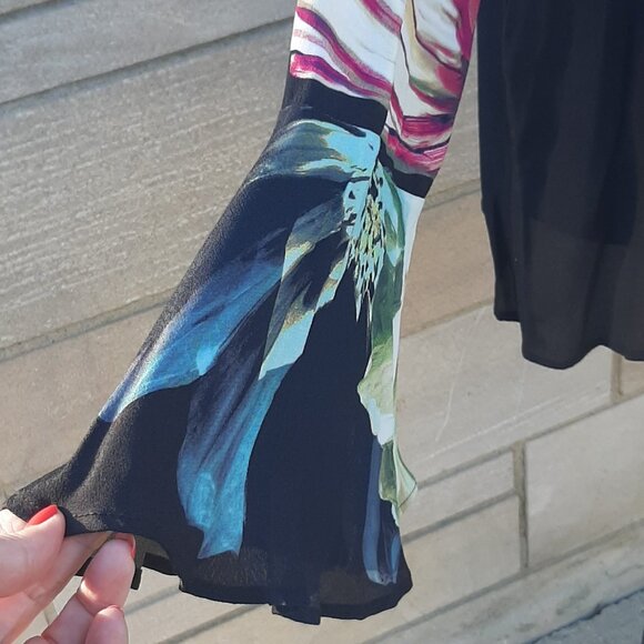 NWT Kare Kane Floral Top Very Pretty! Size M - Picture 2 of 5